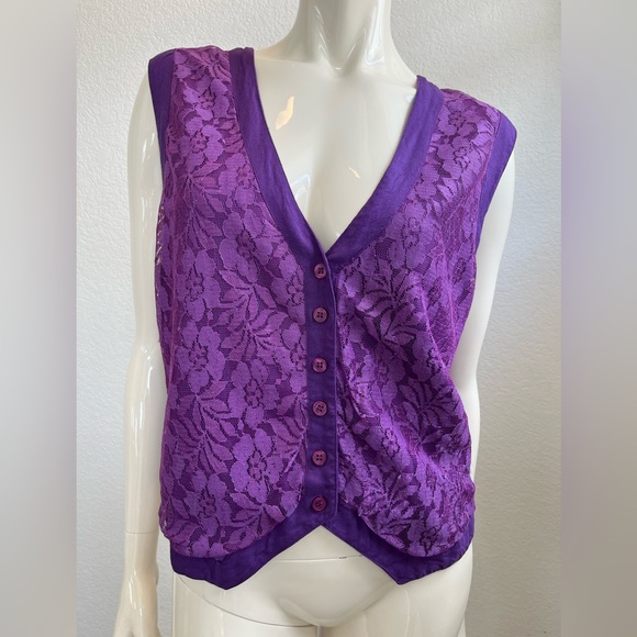 Tops - Purple Lace Button-Up Vest